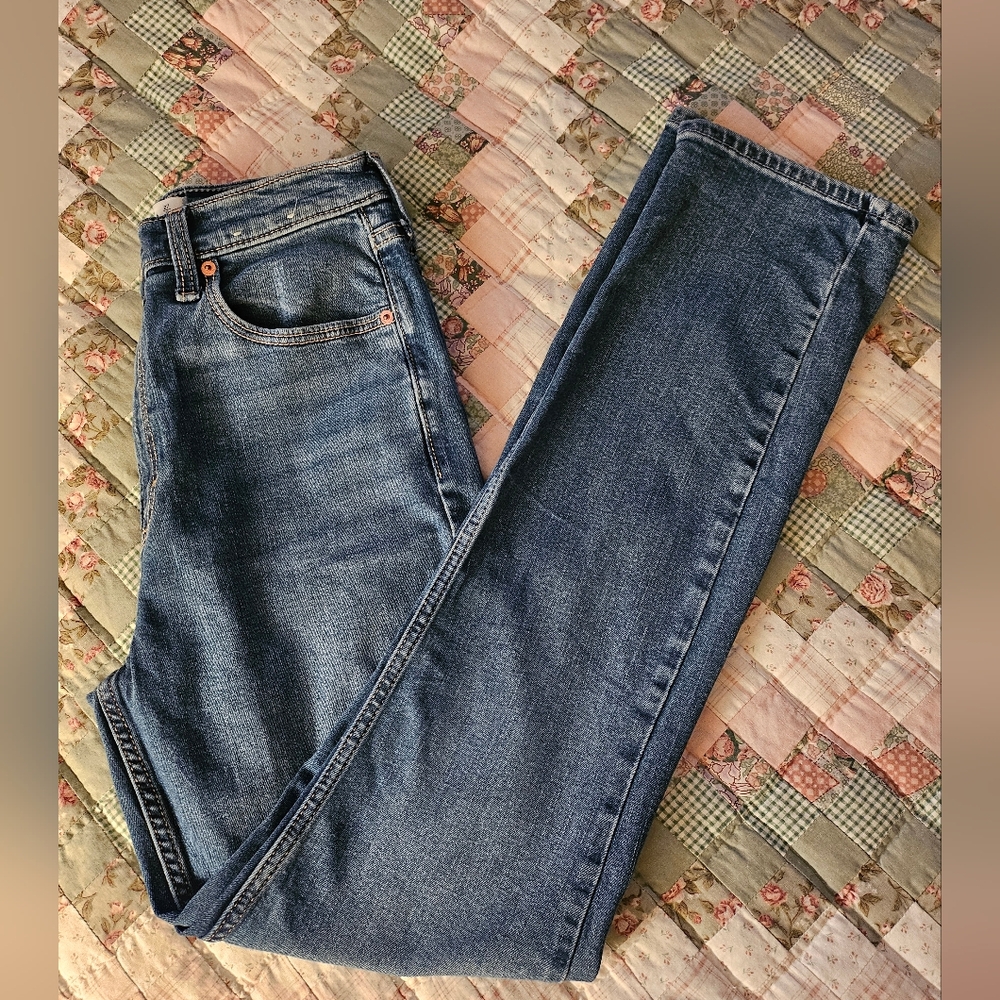 Abercrombie & Fitch Ultra High Rise Slim Straight Jeans - Picture 2 of 9